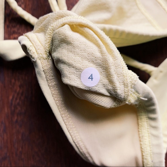 lululemon free to be bra in mellow yellow size 4 - Picture 4 of 7